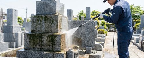 お墓の徹底クリーニング